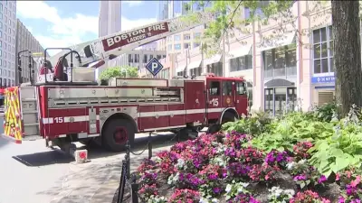 High-rise building in Back Bay evacuated due to fire on 14th floor